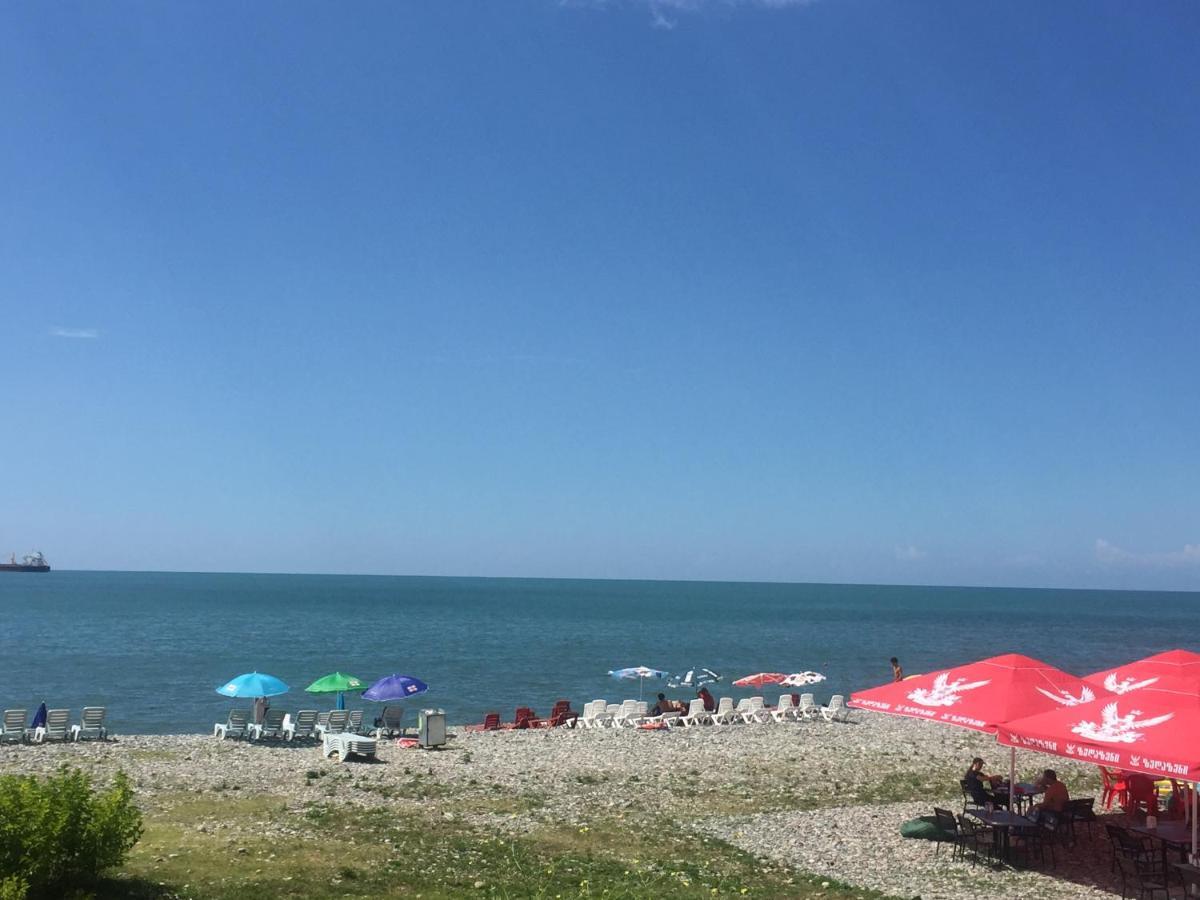 Квартира У Моря Колхида Makhinjauri Esterno foto